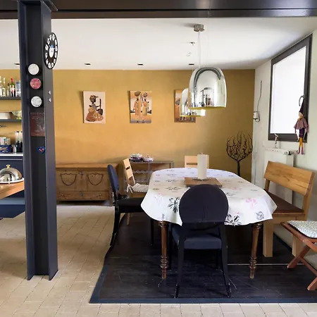 Whispering Pines Apartamento