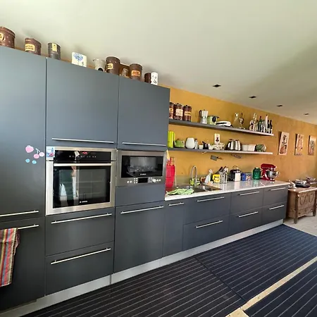 Whispering Pines Folkendange