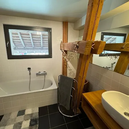 Whispering Pines * Folkendange