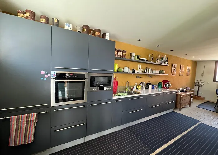 Whispering Pines Folkendange